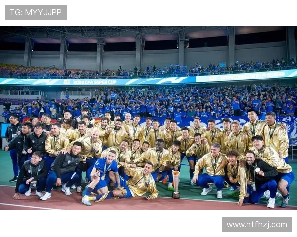 武汉足球队的拼搏之路:从默默无闻到荣耀巅峰的奋斗纪实 武汉足球队的拼搏之路:从默默无闻到荣耀巅峰的奋斗纪实