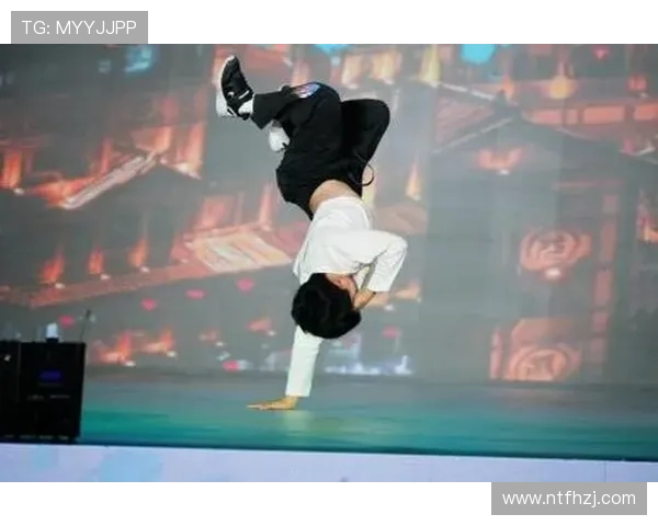 重庆飞盘队在世界街舞大赛中以57分领先积分榜，展现出色实力与团队默契